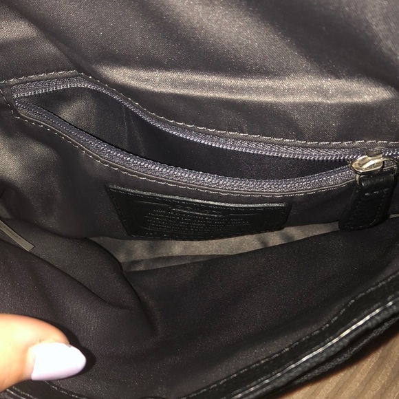 Coach purse - Picture 3 of 3